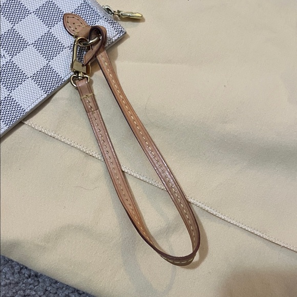 Authentic Louis Vuitton Excellent condition Neverfull Damien Azur with clutch - Picture 6 of 16